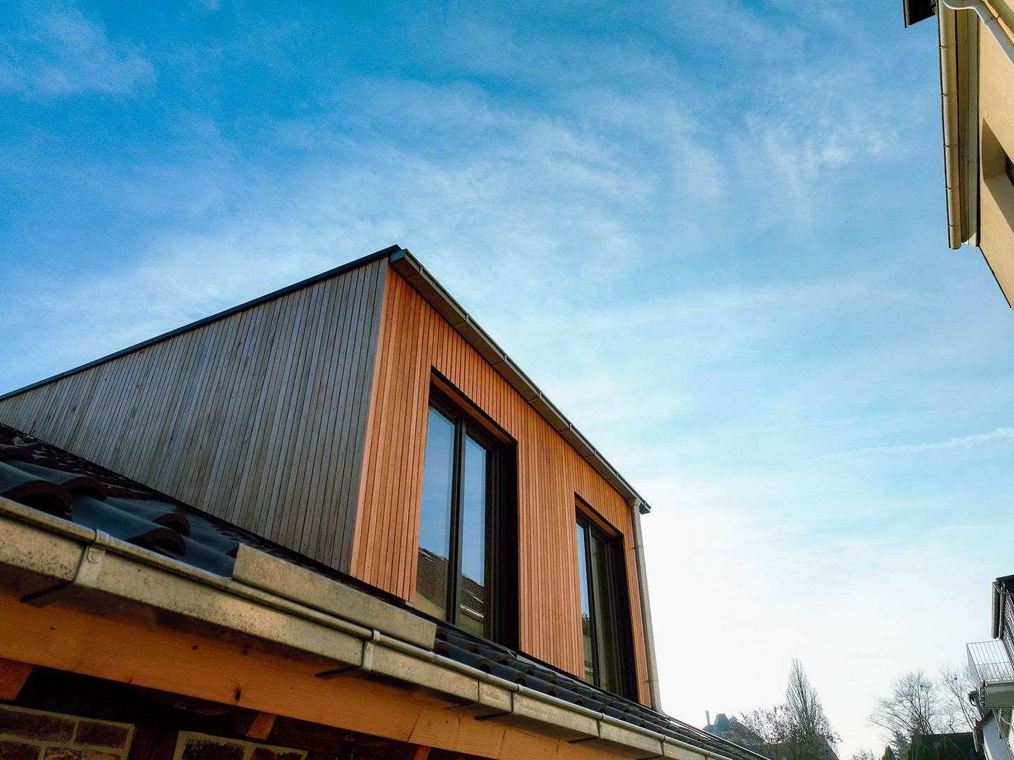 Holzbau und Dacharchitektur im Wohnungsbau